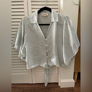 Listicle Cropped Top